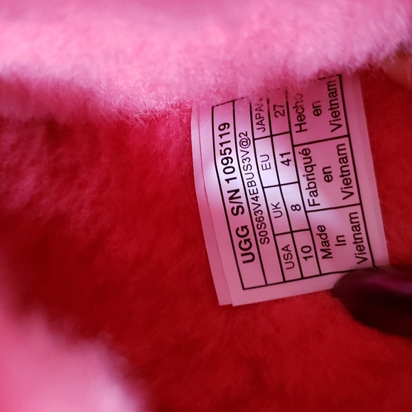 NWOB UGG Women's Fluff Yeah Slide Slipper in Neon Coral. Sz. 10 - Picture 4 of 8